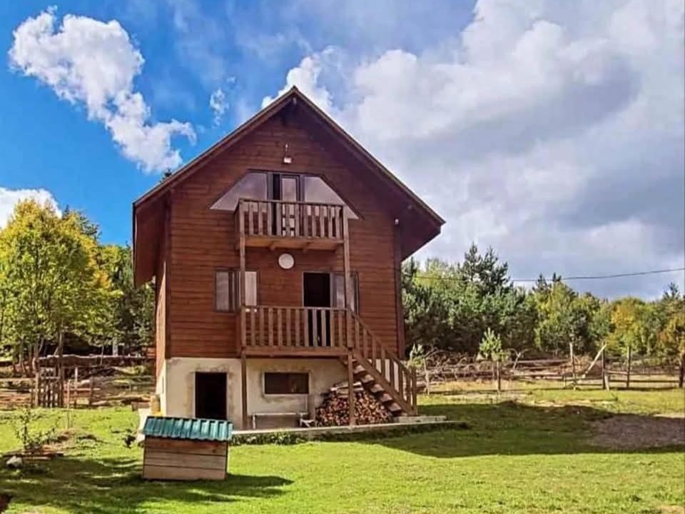 Ambrolauri Ski Chalet | კერა მთაში Kera Mtashi