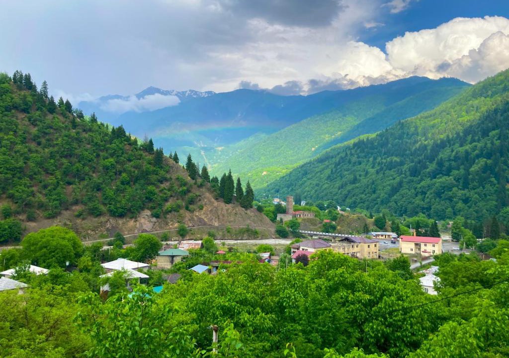 Lentekhi House | ლენტეხის მთის სასტუმრო - Lentekhi Mountain Inn