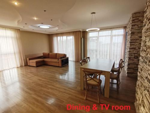 Magnetiti Apartment | 216м апартаменты на пляже Уреки для отдыха большой семьи
