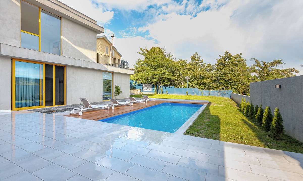 Tbilisi Villa | 3BR Luxury Villa in Tbilisi