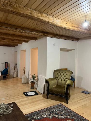 Mestia House | Backpackers Hostel Homestay