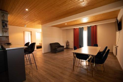 Bazaleti Apartment | Bazaleti Gift