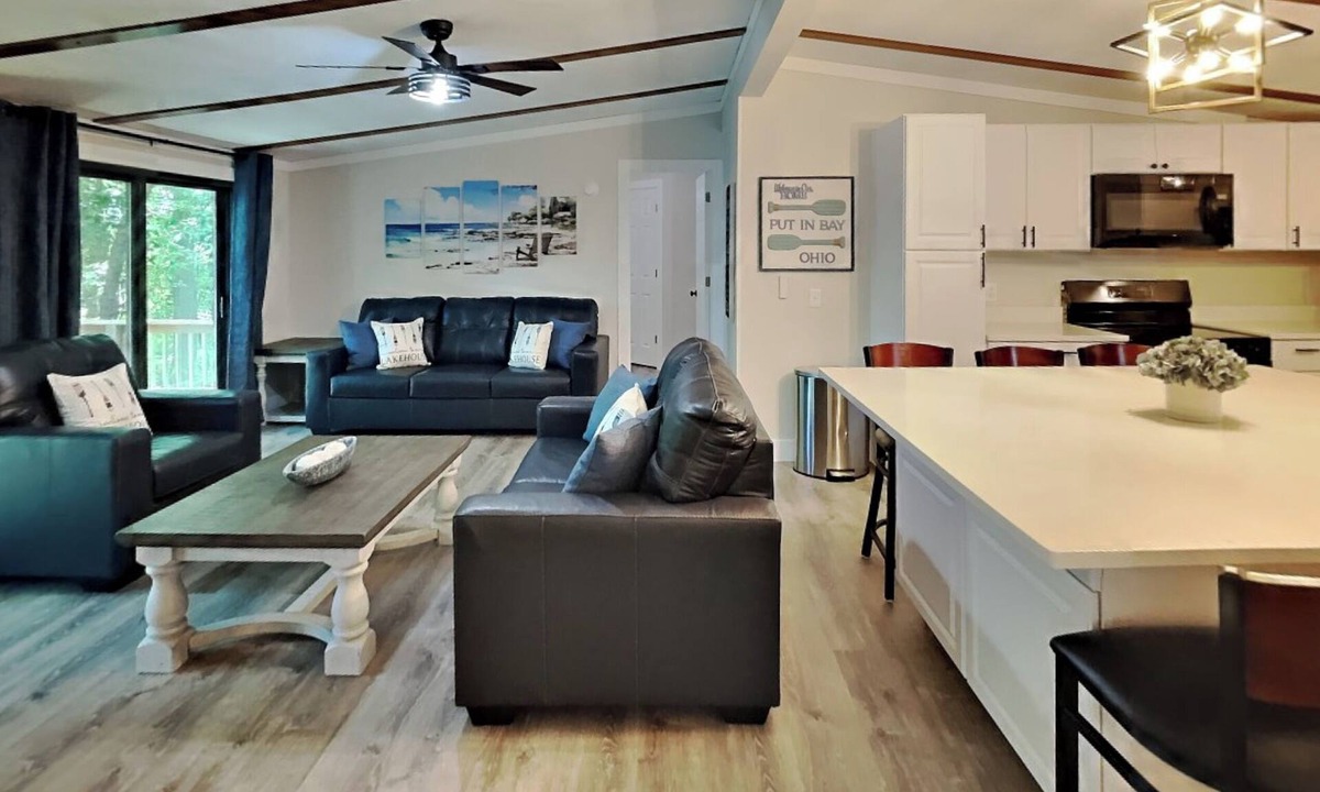 Put-in-Bay House | Brand-New Beauty—Relax & Recharge | 8 ppl | IC68