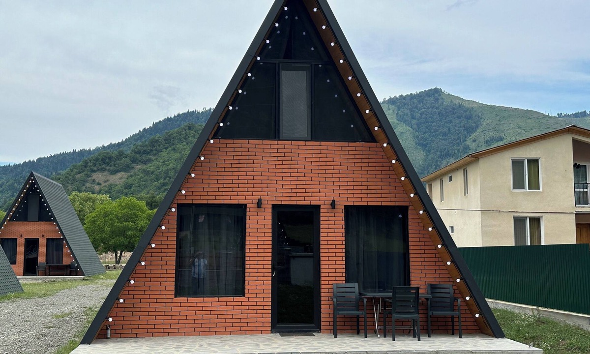 Likani Cottage | Charming 2-bedroom cottage with AC, WiFi in tranquil Borjomi