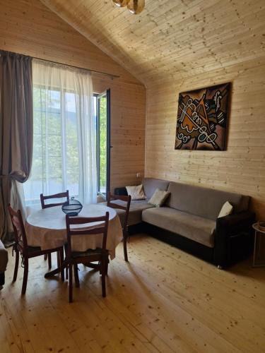 Mtskheta Ski Chalet | Cottage in Tskhvarichamia forest 2