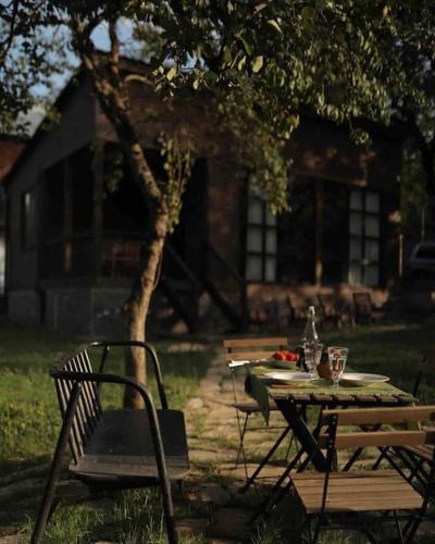Ambrolauri Villa | Coziest Cabin in Racha , Sakhluka Rachashi