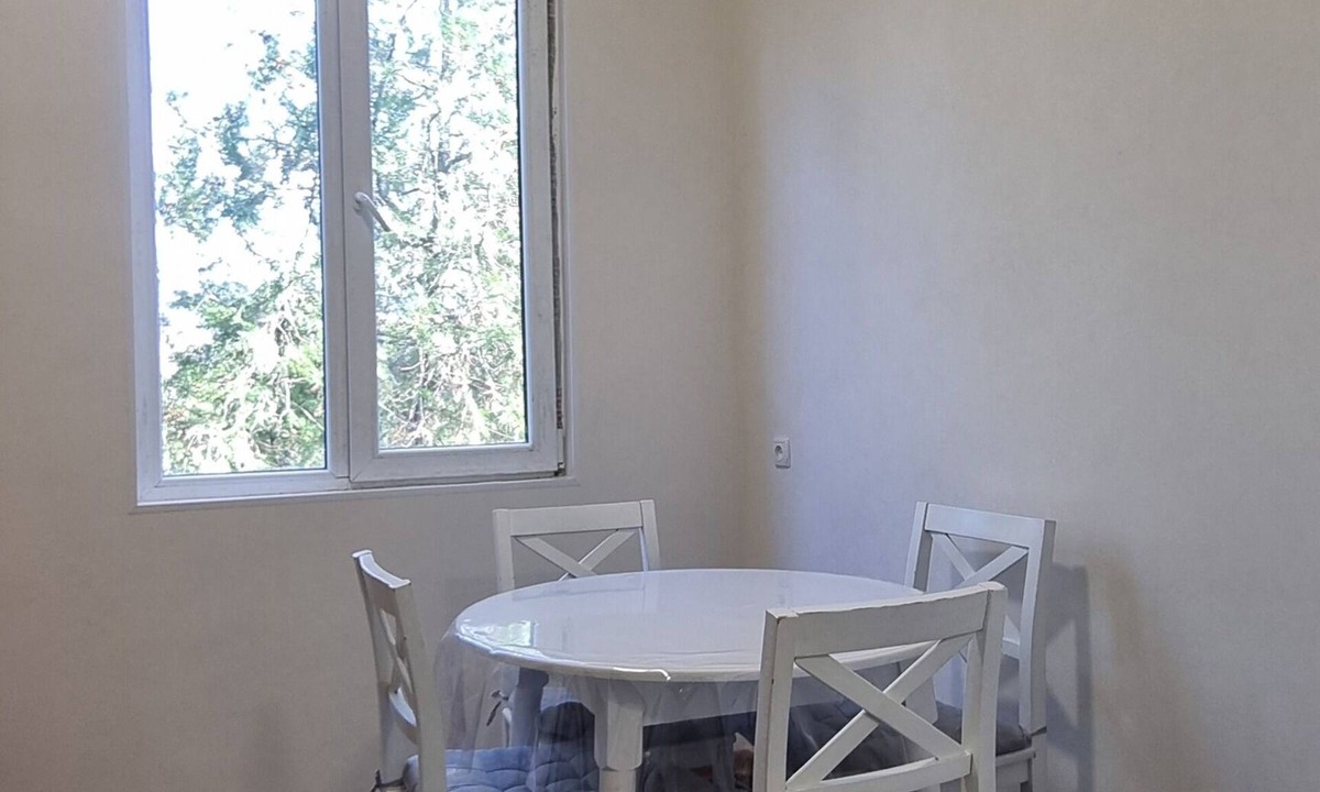 Tsqaltubo Apartment | Cozy 2-bedroom apartment in quaint Tskaltubo with AC