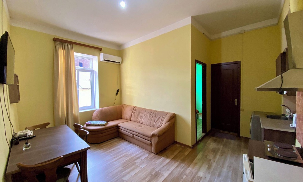 Avlabari Apartment | cozy old Tbilisi apartment with beautiful vie
