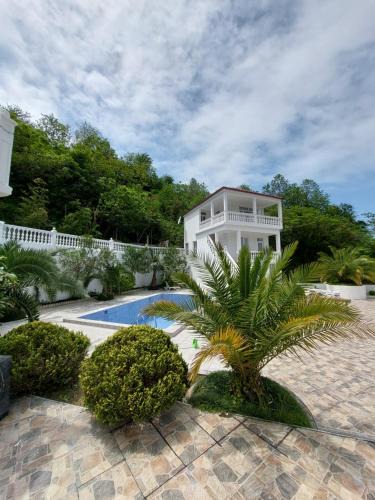 Kvariati Villa | Dezu