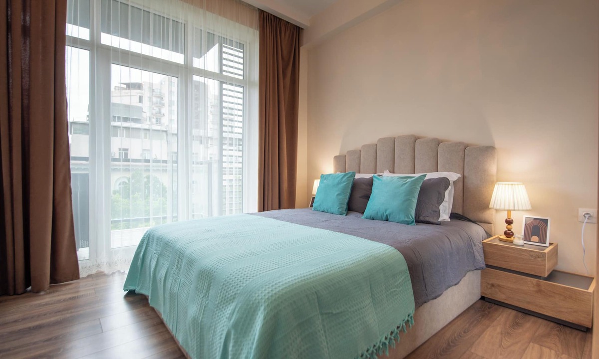 Saburtalo Apartment | GG Home – Cozy 2BR on Pekini Avenue