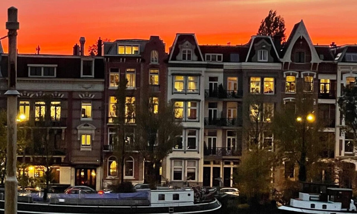 Weesperzijde Condo | Grand Amstel Residence | Expansive Two-Story Riverfront Apartment in Central Amsterdam