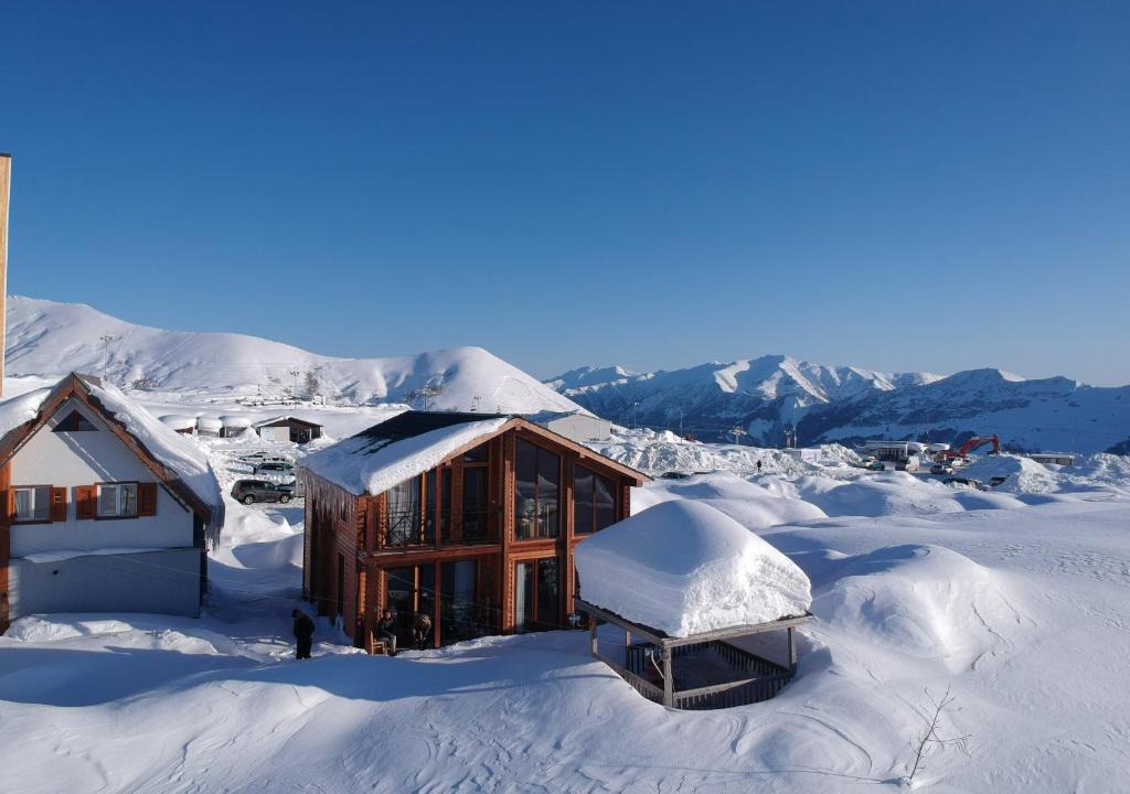 Kazbegi Ski Chalet | Gudauri Log Inn