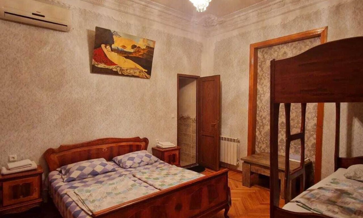 Kutaisi House | Guest House Kharabadze Family