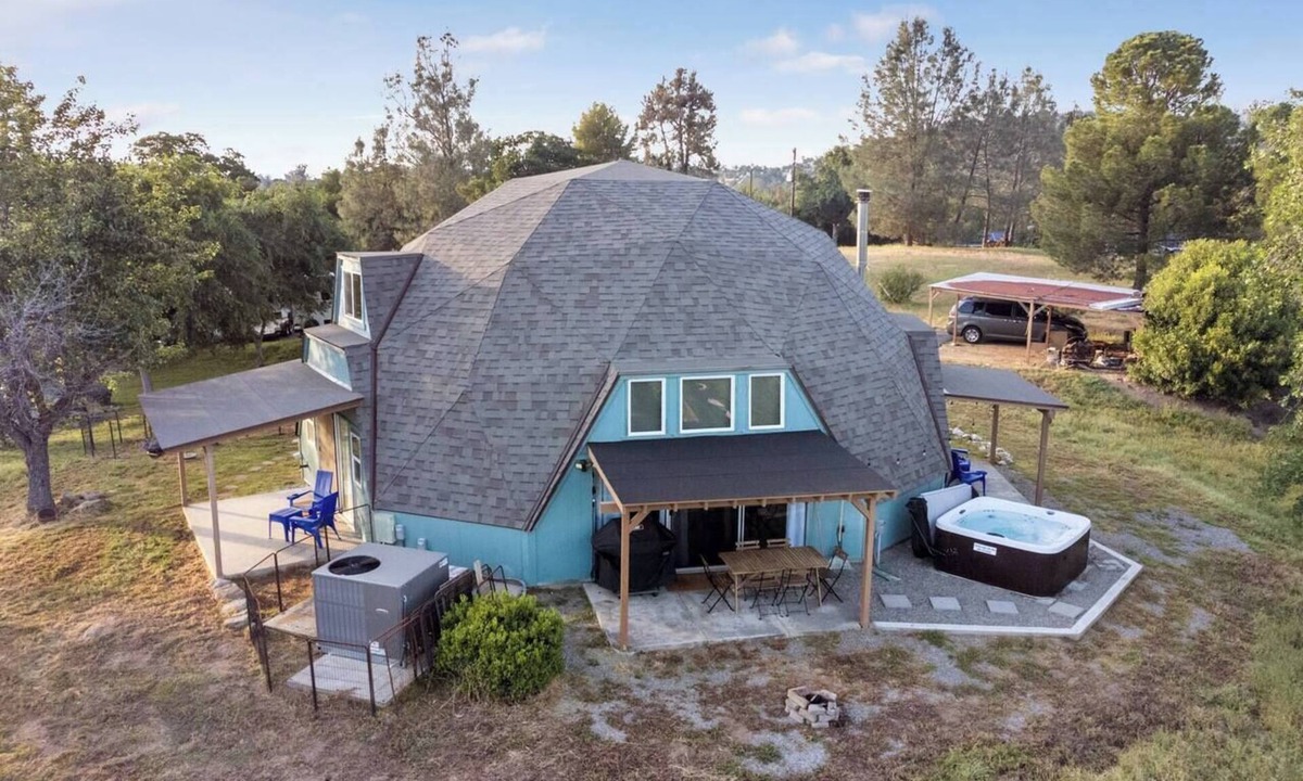 Yosemite Lakes House | Hikari Haven Dome | Hot Tub,BBQ,Planetarium,Loft
