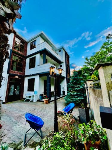 Mtsvane Kontskhi Hotel | Holiday House Green Cape Batumi
