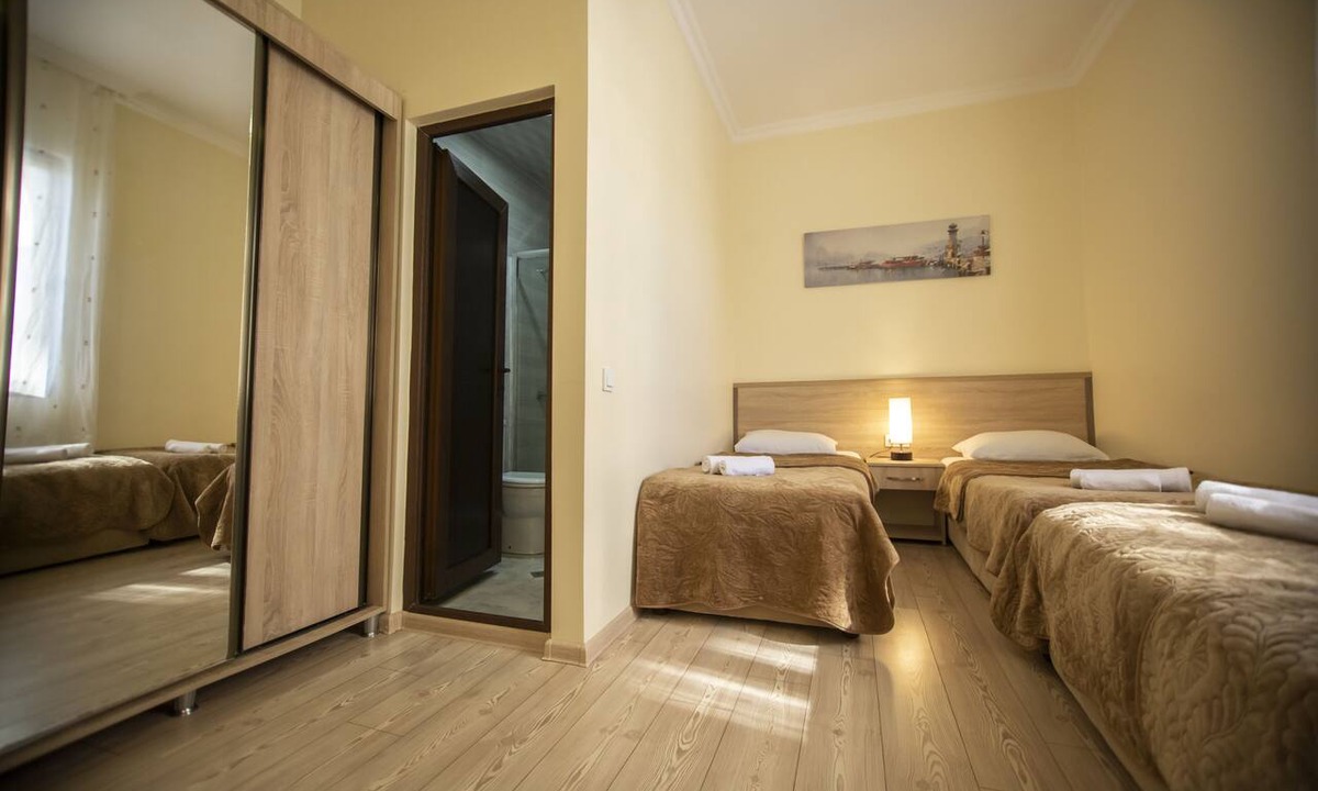Kobuleti Hotel | Hotel Chveni Ezo