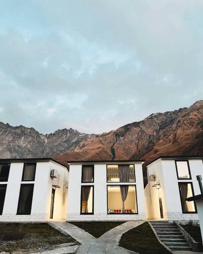 Stepantsminda Hotel | Hotel Krebuli