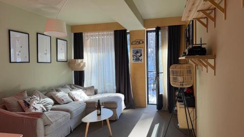 Likani Apartment | Kokhta Mitarbi Porsche apartment Rooms hotel
