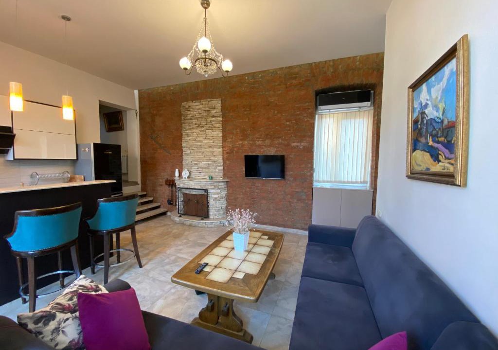 Tbilisi City Centre Apartment | Lado Asatiani Apartment