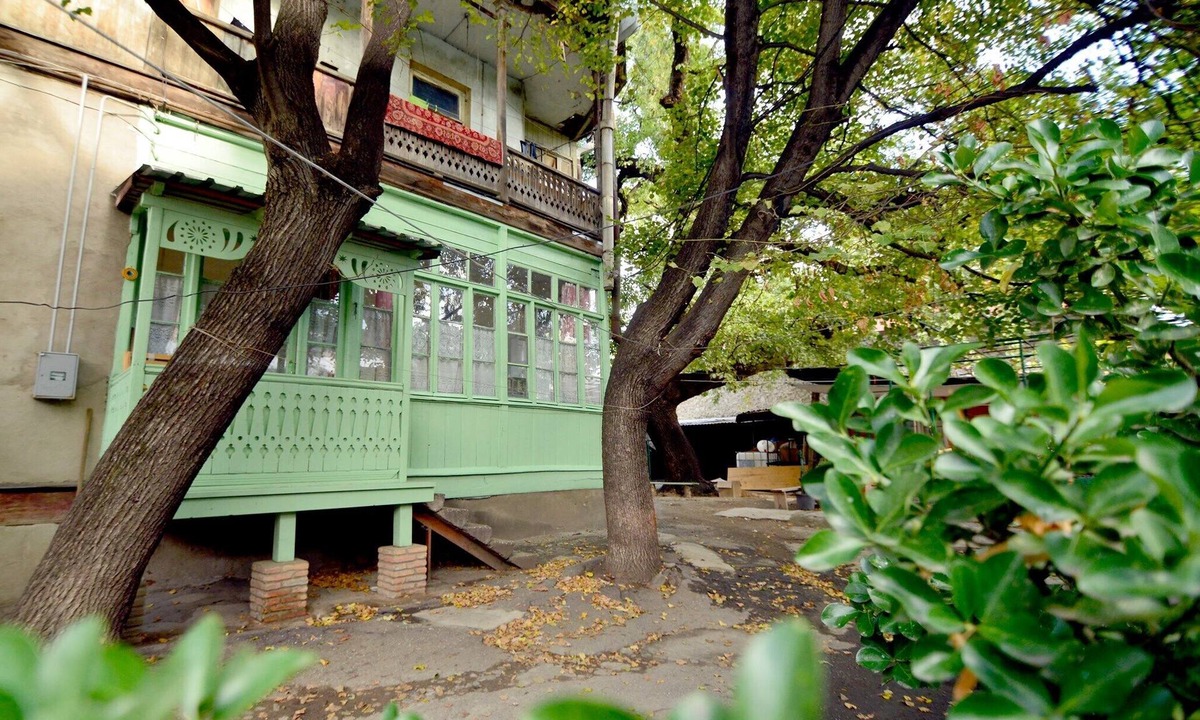 Chugureti House | Large Perfect Selfie House in Tbilisi