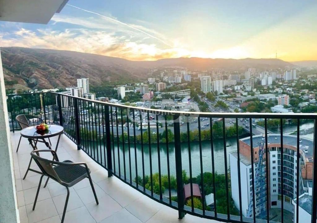 Tbilisi Apartment | Lela