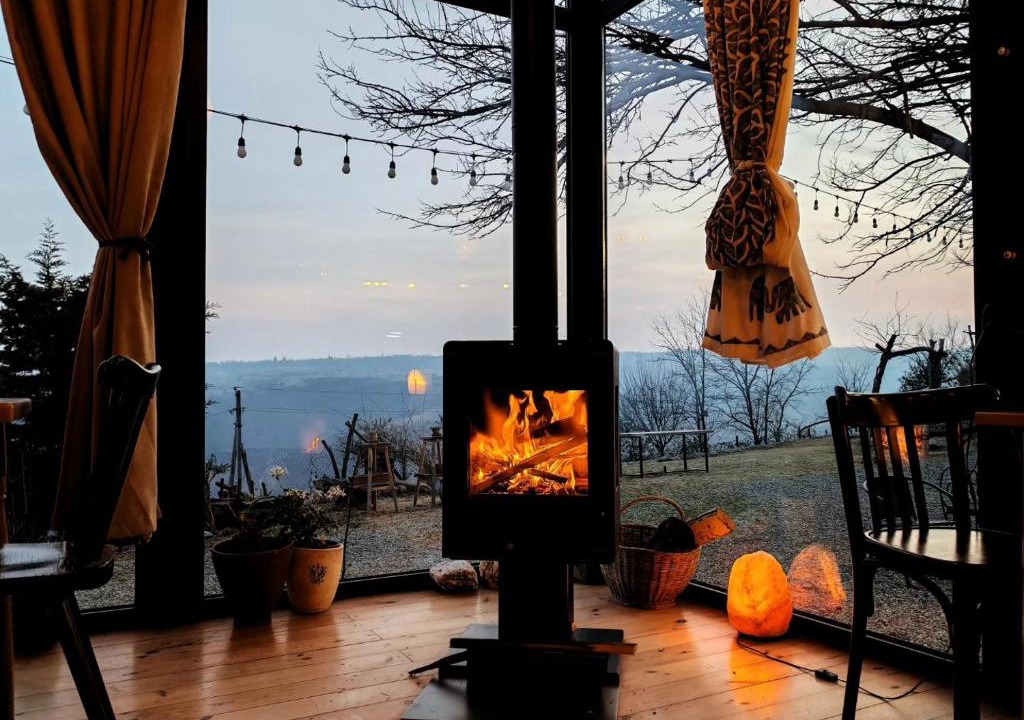 Sighnaghi Hotel | Lost Ridge Inn, Brewery & Ranch