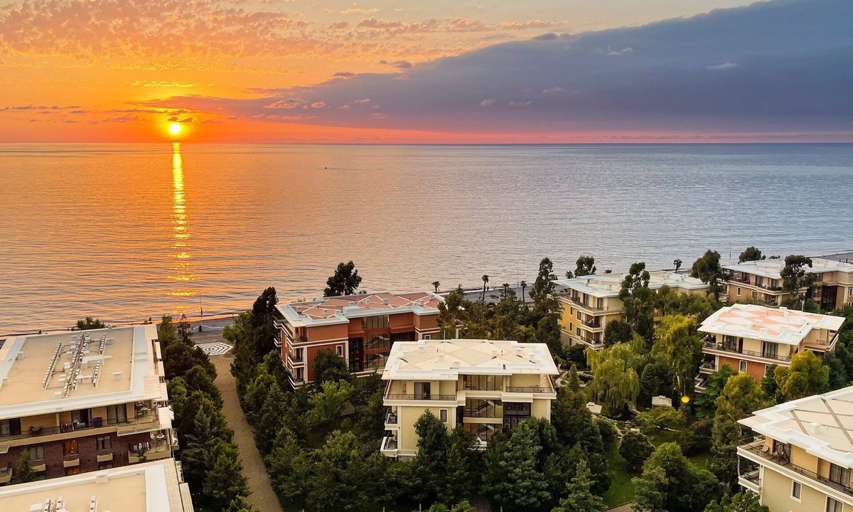 Ozurgeti Resort | Luxurious Apartments Near Batumi! Enjoy multiple pools, aqua park, restaurants.