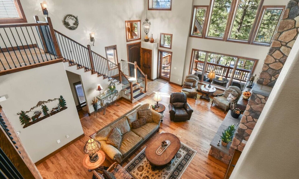 Woodland Park House | Luxury Mountain Estate | Hot Tub | Wood Burning Fireplace | Game Room