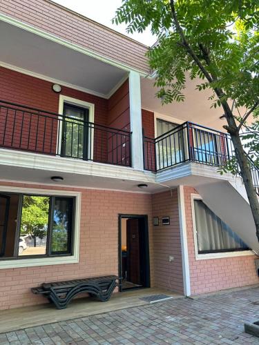Magnetiti Hotel | Magnet House
