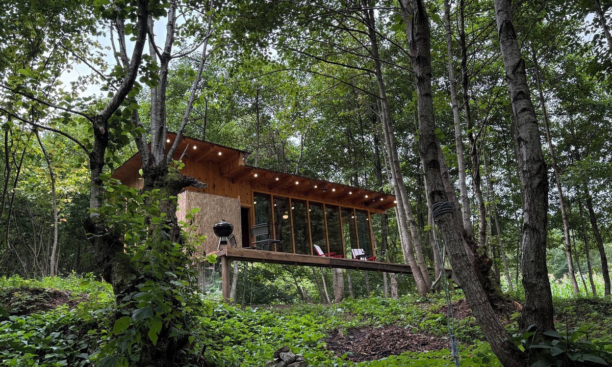 Khoni Cabin | Okatse Life (Riverside Cabin)