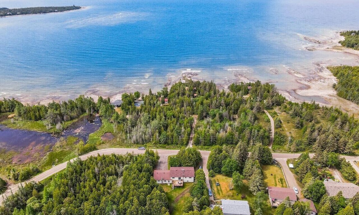 Tobermory Cottage | Private sunset getaway near Tobermory