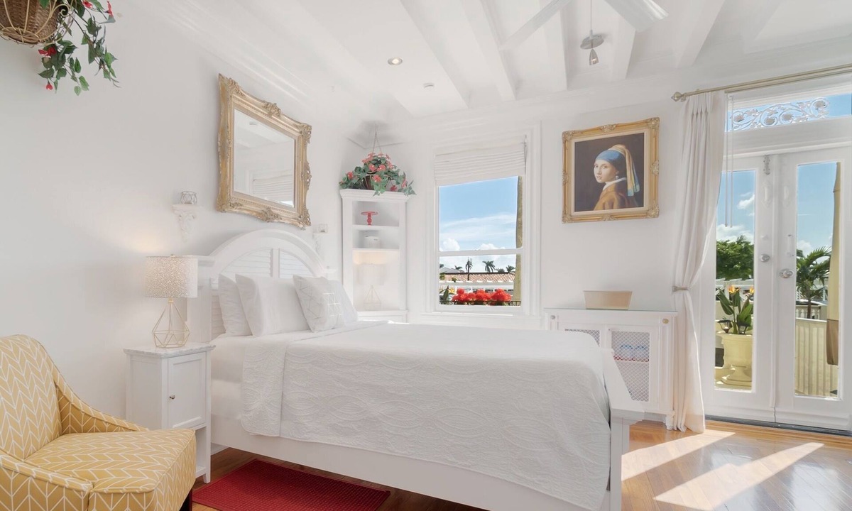 Palm Beach Condo | Sensational Palm Beach Island with Grand Terrace