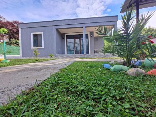 Kobuleti House | sopo's cottage