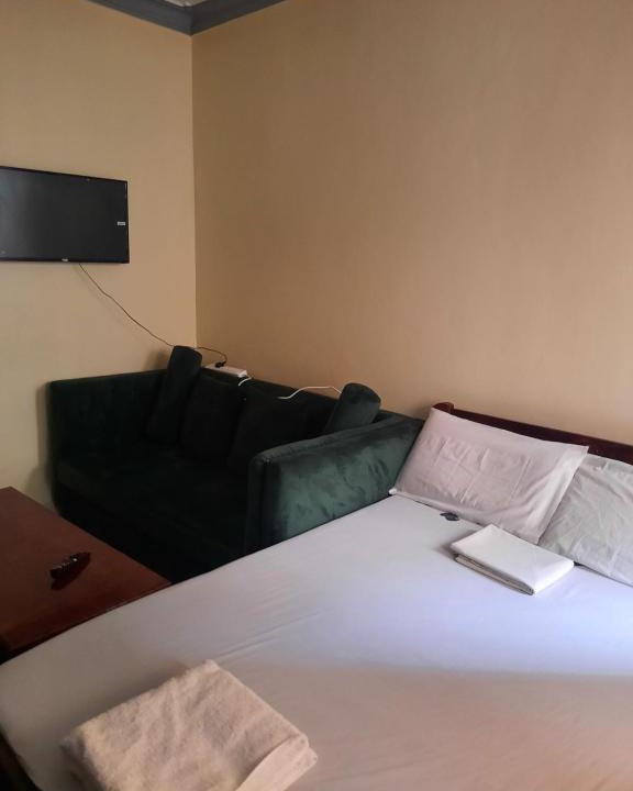 Bamburi Apartment | Spacious studio apartment in Bamburi