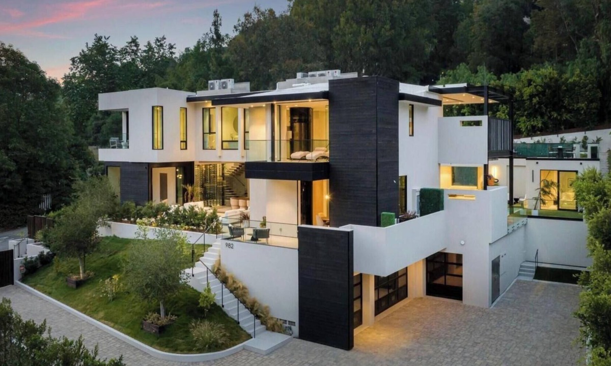 Bel Air House | Stone Canyon - Bel Air Architectural Icon w/Pool, Spa & Guest House