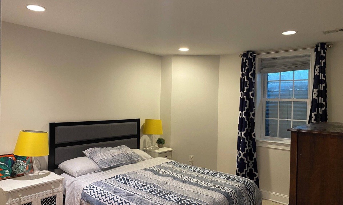 Petworth Apartment | Suburban Feel, Right in the City- 2-bedroom apartment in vibrant Washington,DC