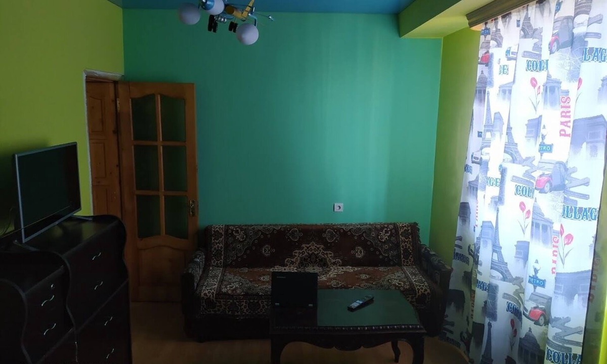 Tbilisi Apartment | The apartment is located about 10 kilometers from the historical sights.