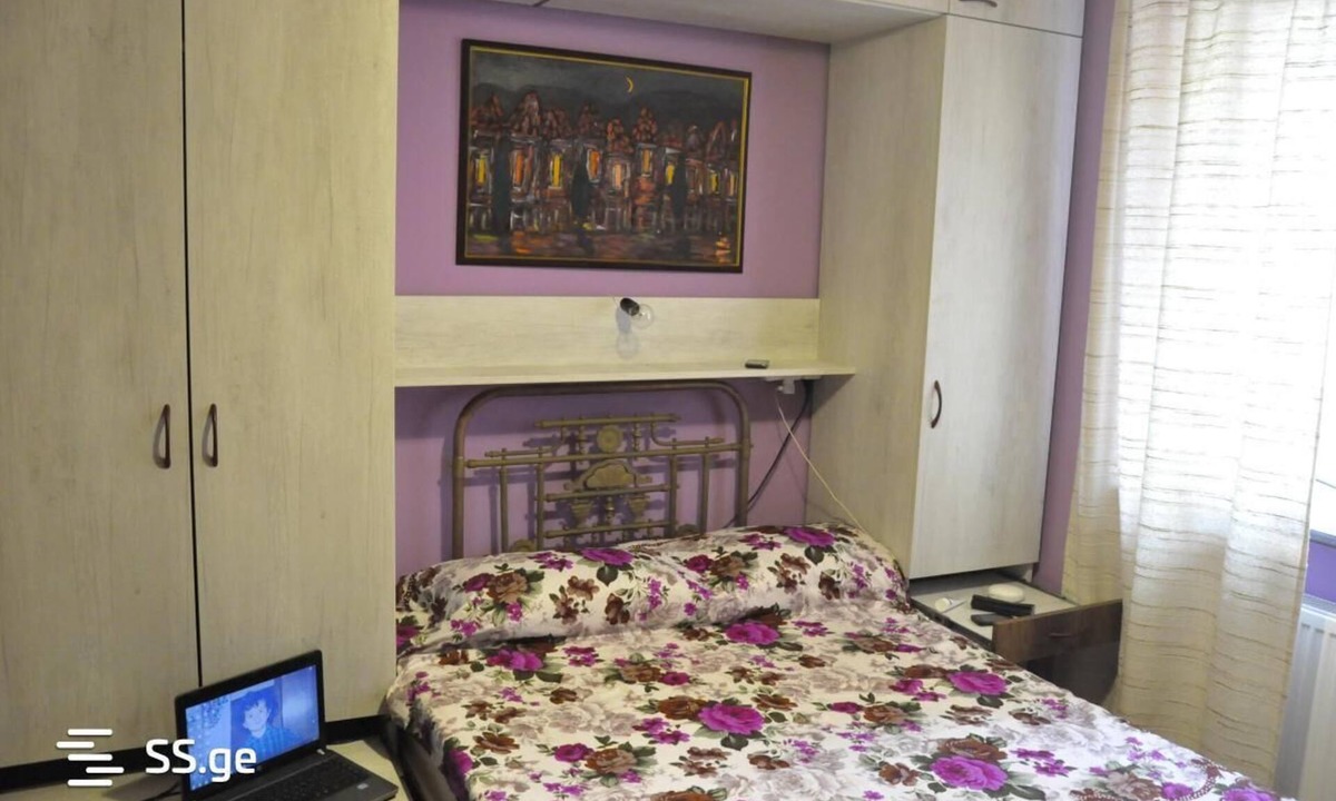 Old Tbilisi Apartment | Whole Elite Apartment for Rent 1-5 person on Ave Rustaveli