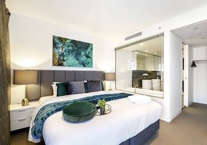 22001 Oracle in Broadbeach in Broadbeach