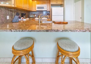 Amazing Oceanfront Condo 🤿 Fresh Island Flavor in Style and Comfort!🐠 - Hale Kona Kai 306 in Kailua Kona