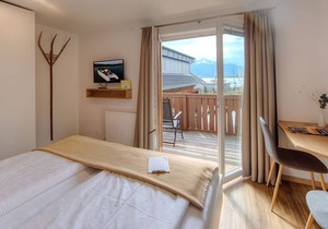 Double room with balcony Drachenwand - Seepension Hemetsberger in Mondsee