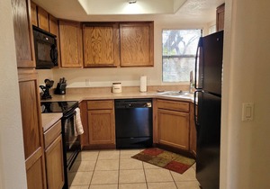 Pet Friendly-1st Floor 2 with Direct Access from parking - Mountain Views! in Tucson