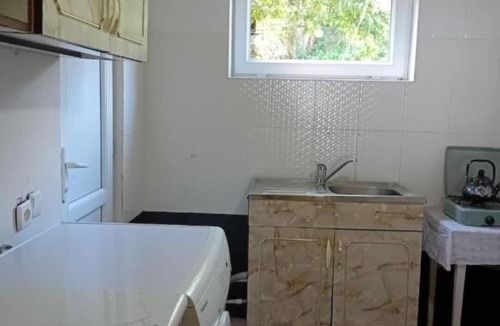 Likani House | Тихий сельский Дом с верандой с видом на горы