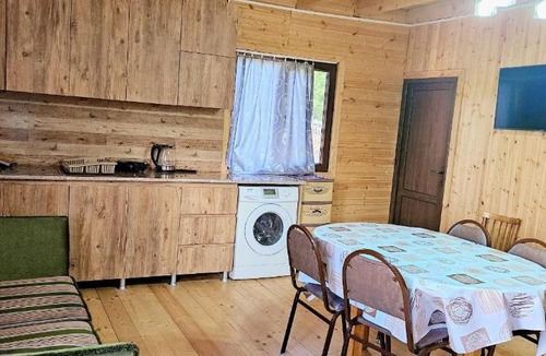 Ambrolauri Ski Chalet | კერა მთაში Kera Mtashi