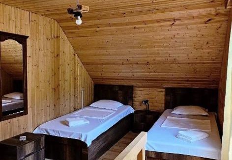 Ambrolauri Ski Chalet | კერა მთაში Kera Mtashi