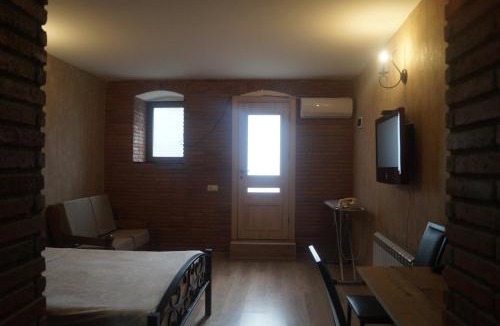 Chugureti Apartment | 26 Nino Chkheidze Street