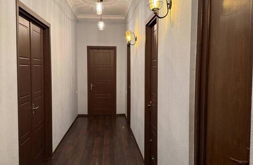 Old Tbilisi Apartment | 3-bedroom apartment near metro Marjanishvili