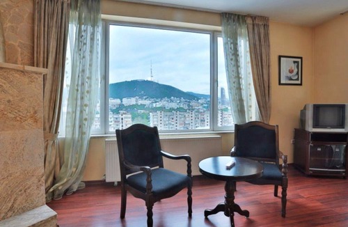 Chugureti House | 4 bedrooms, 5 bathrooms,space for billiard, garden,2 balcony, terrace, billiard