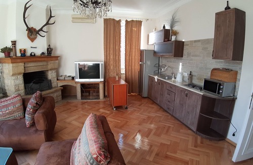 Tbilisi City Centre Apartment | 4 rooms apt in the heart of old town