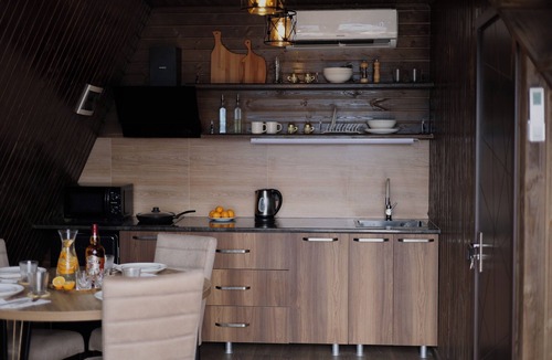 Vani Ski Chalet | a cozy house with a beautiful view of the mountains